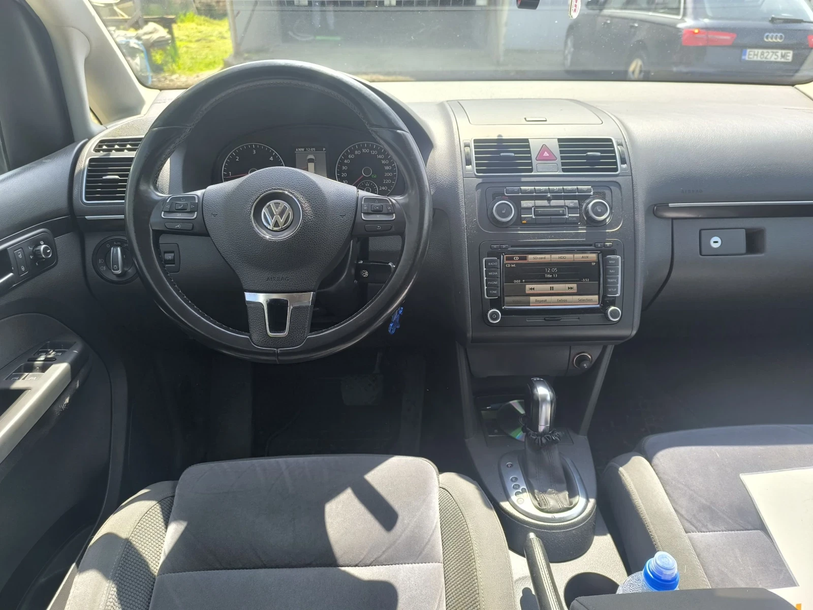 VW Touran 2.0tdi 140к.с, снимка 9 - Автомобили и джипове - 52577618