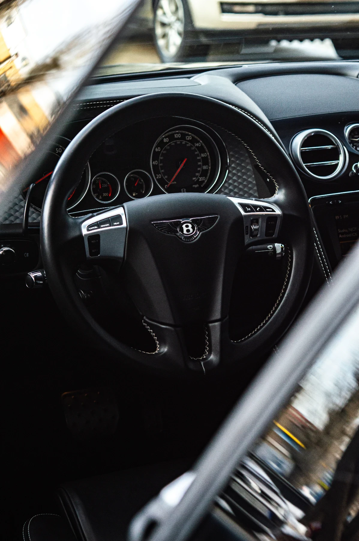 Bentley Continental gt 4.0 V8 Mulliner | Mobile.bg   11