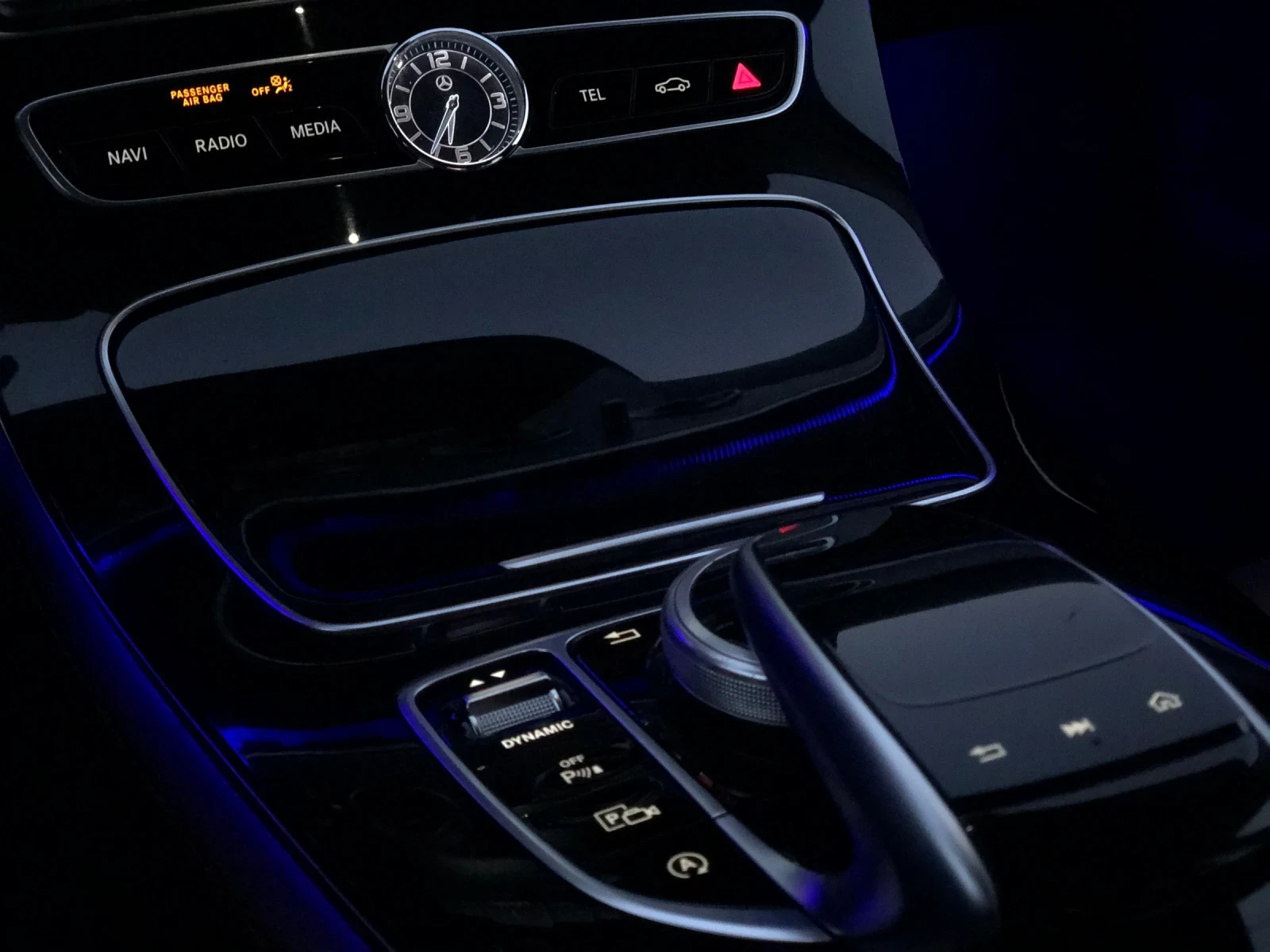 Mercedes-Benz E 220 AMG PACKET-360* + --Park Assis | Mobile.bg   16