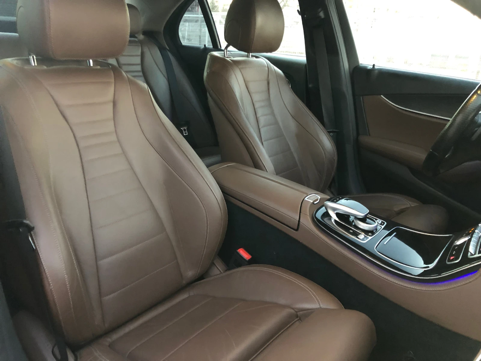 Mercedes-Benz E 220 AMG PACKET-360* + --Park Assis | Mobile.bg   11