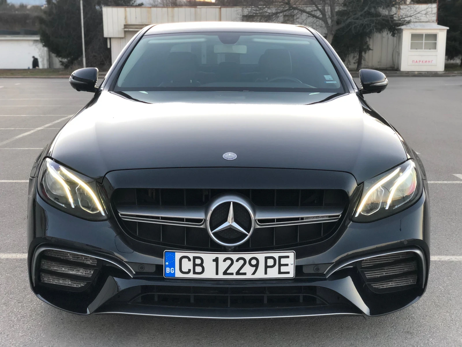 Mercedes-Benz E 220 AMG PACKET-360* + --Park Assis | Mobile.bg   1
