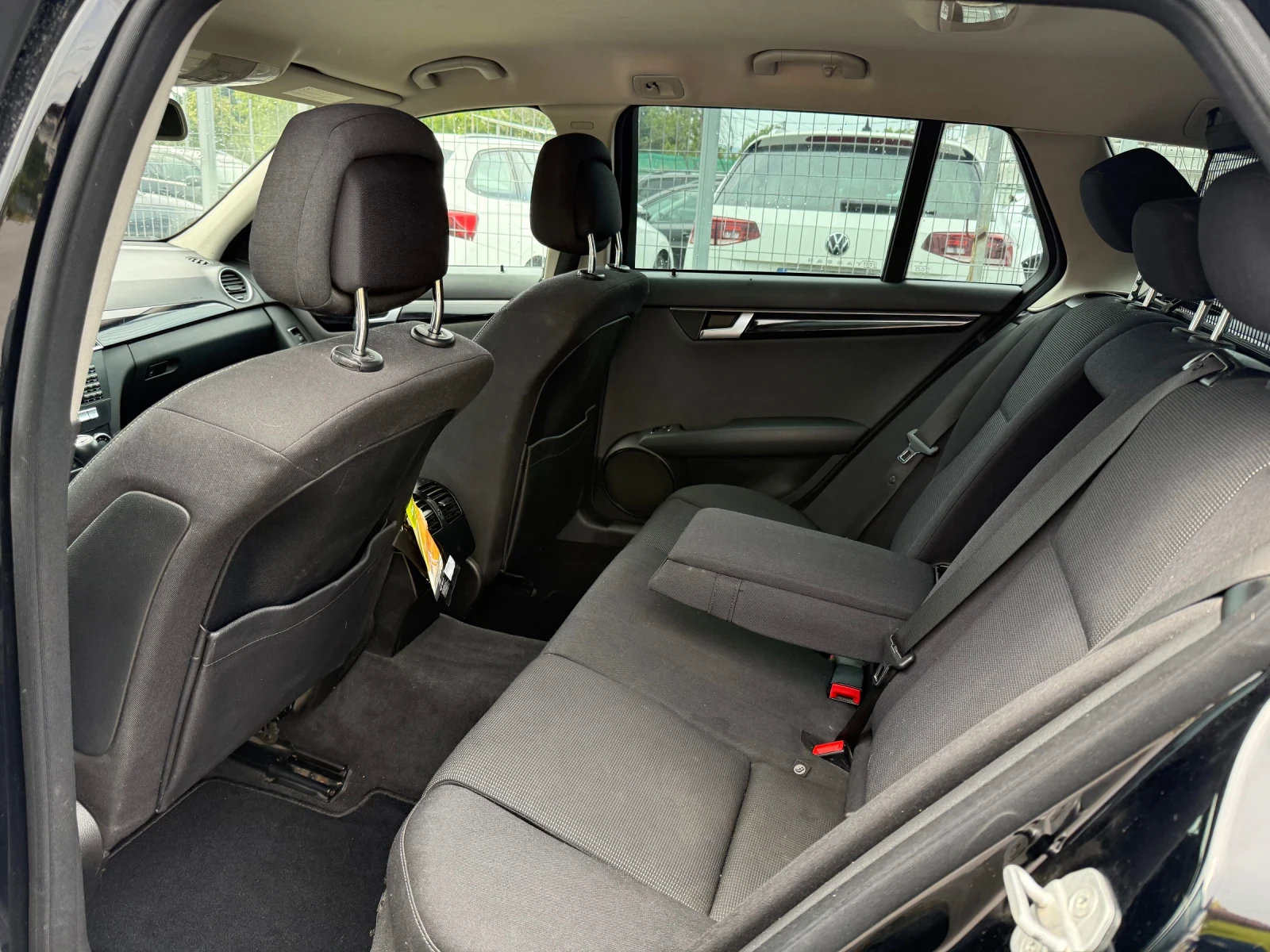 Mercedes-Benz C 220  - изображение 10