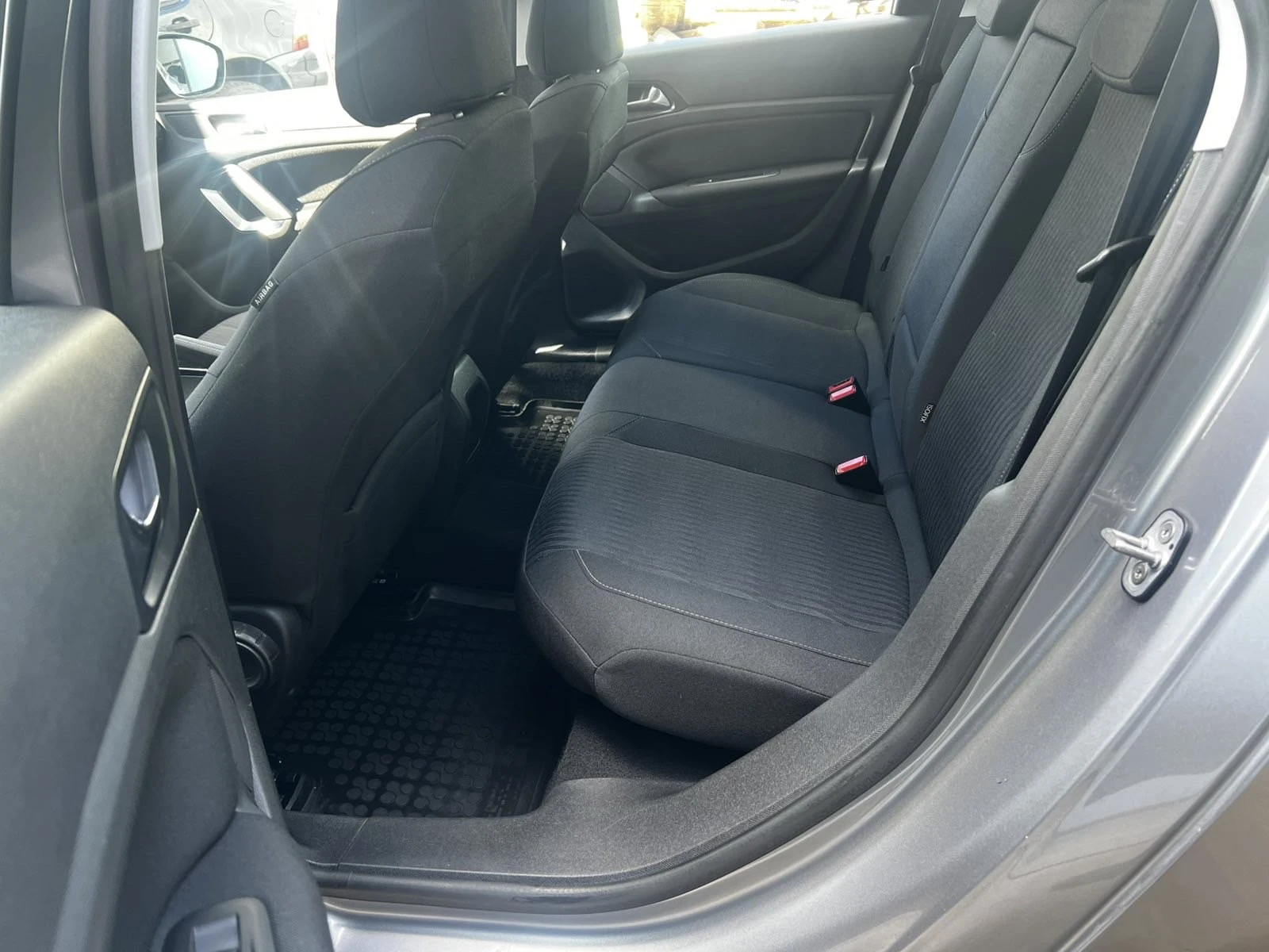 Peugeot 308 1.2 htp  - изображение 10