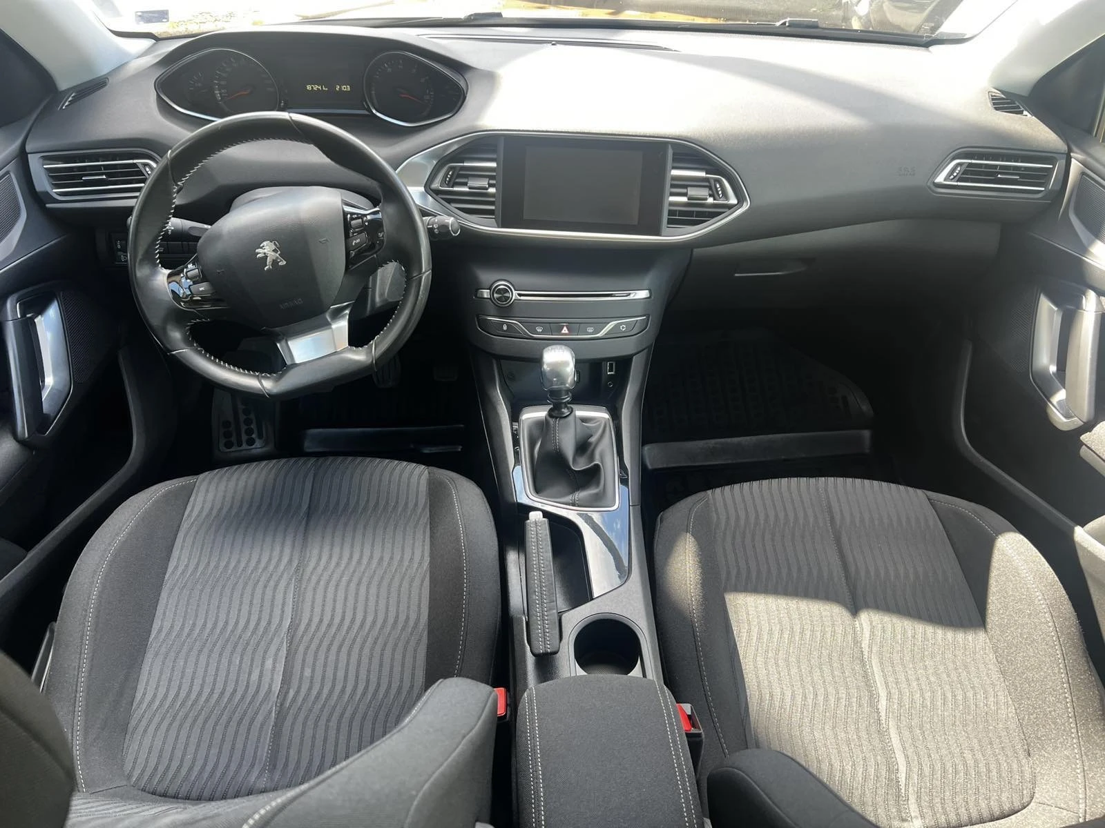 Peugeot 308 1.2 htp  - изображение 7