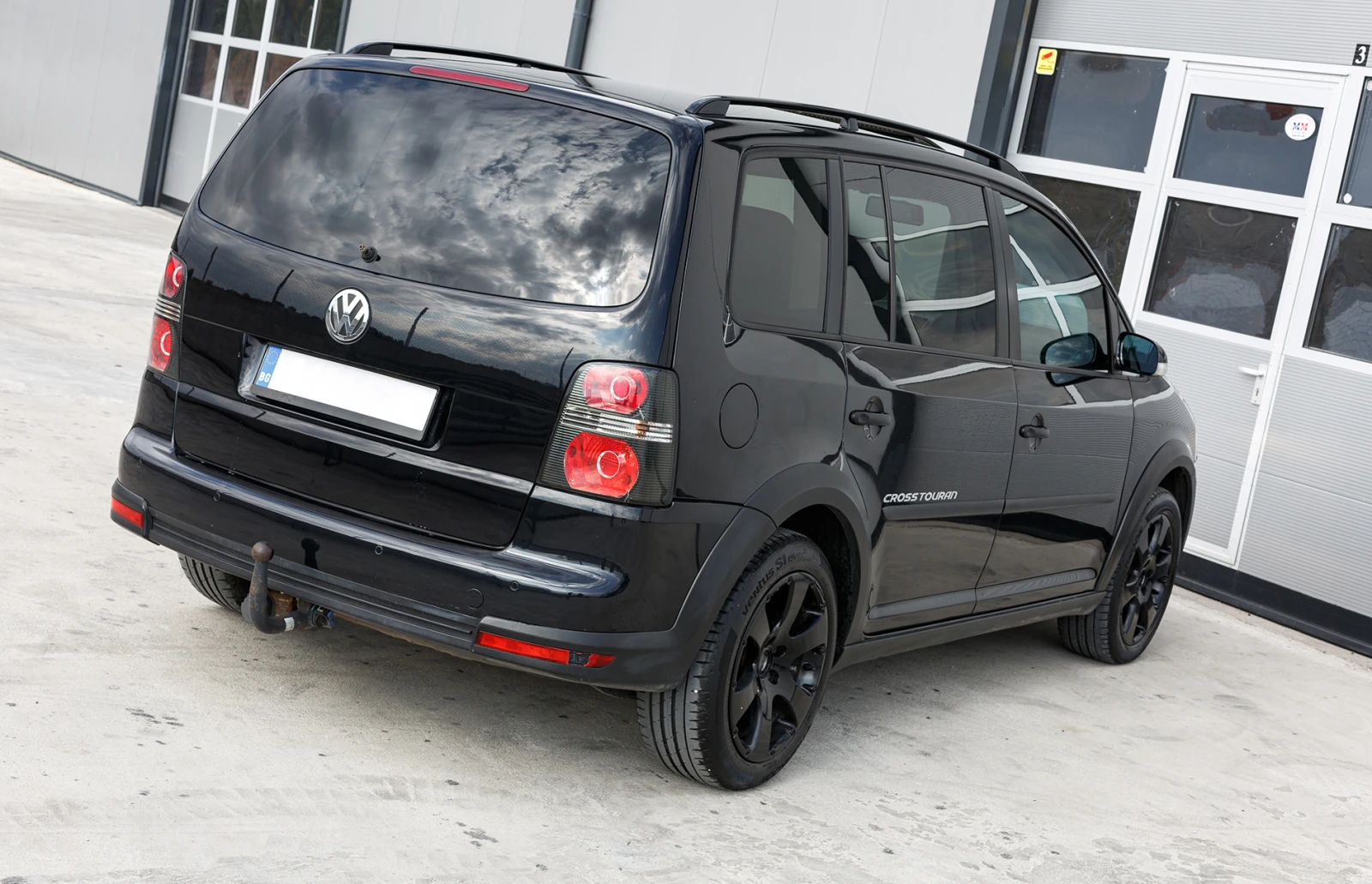 VW Touran 2.0 TDI | Mobile.bg — изображение 2