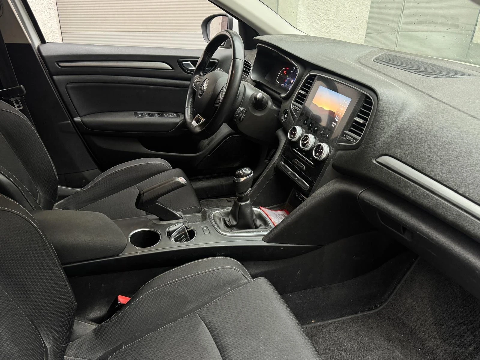 Renault Megane 1.5 | Mobile.bg   6