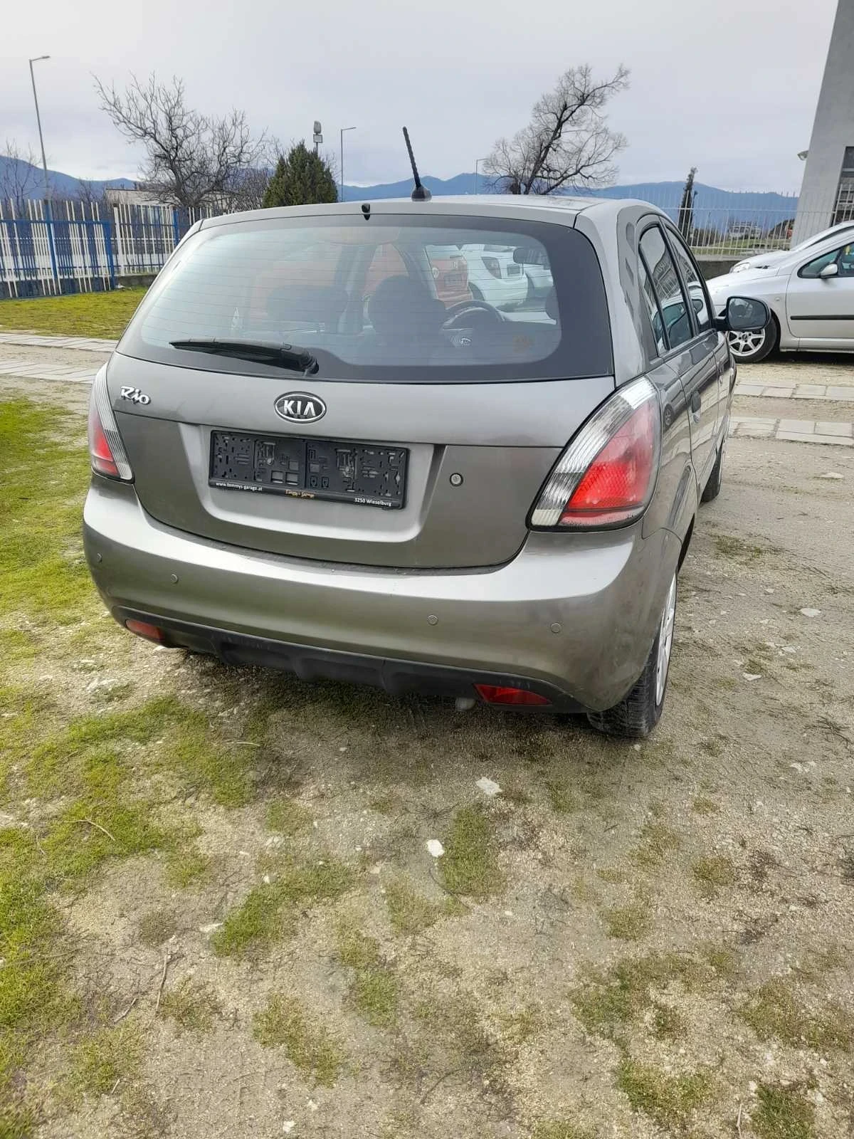 Kia Rio 1.4 бензин - изображение 7