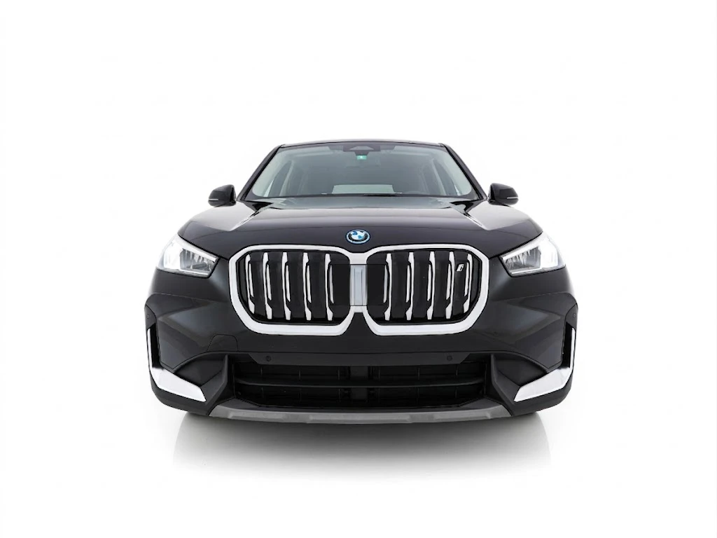 BMW iX1  65 kWh - xDrive Лизинг, снимка 2 - Автомобили и джипове - 53796371