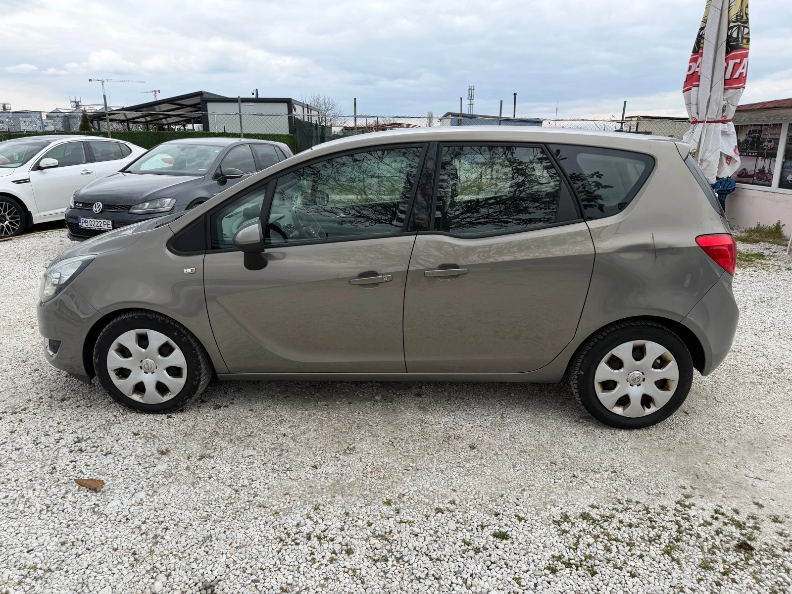 Opel Meriva 1.3CDTI, снимка 10 - Автомобили и джипове - 53914203