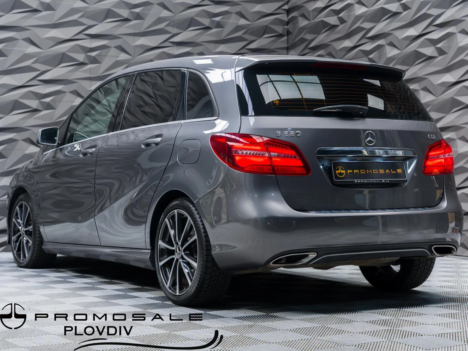 Mercedes-Benz B 220 B 220d* CDI* SPORTS TOURER* ПОДГРЕВ* ПАНО* BlueEFF, снимка 3 - Автомобили и джипове - 53949952