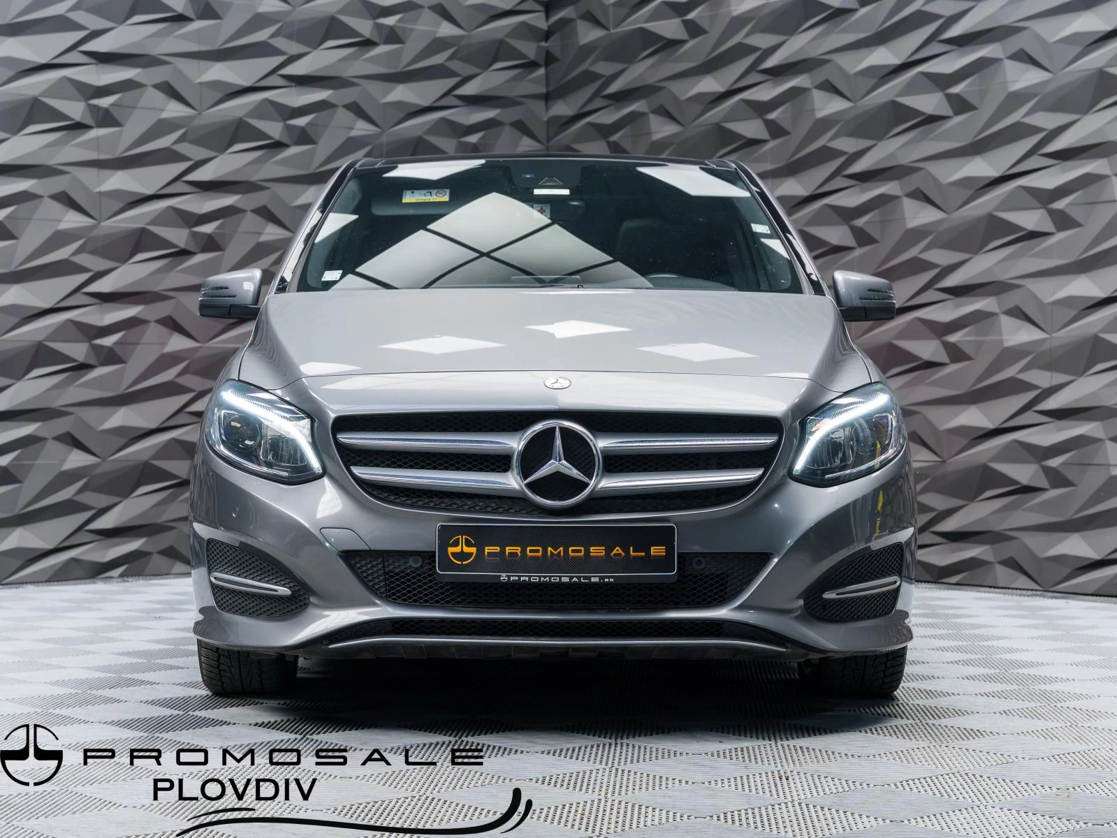 Mercedes-Benz B 220 B 220d* CDI* SPORTS TOURER* ПОДГРЕВ* ПАНО* BlueEFF, снимка 2 - Автомобили и джипове - 53949952