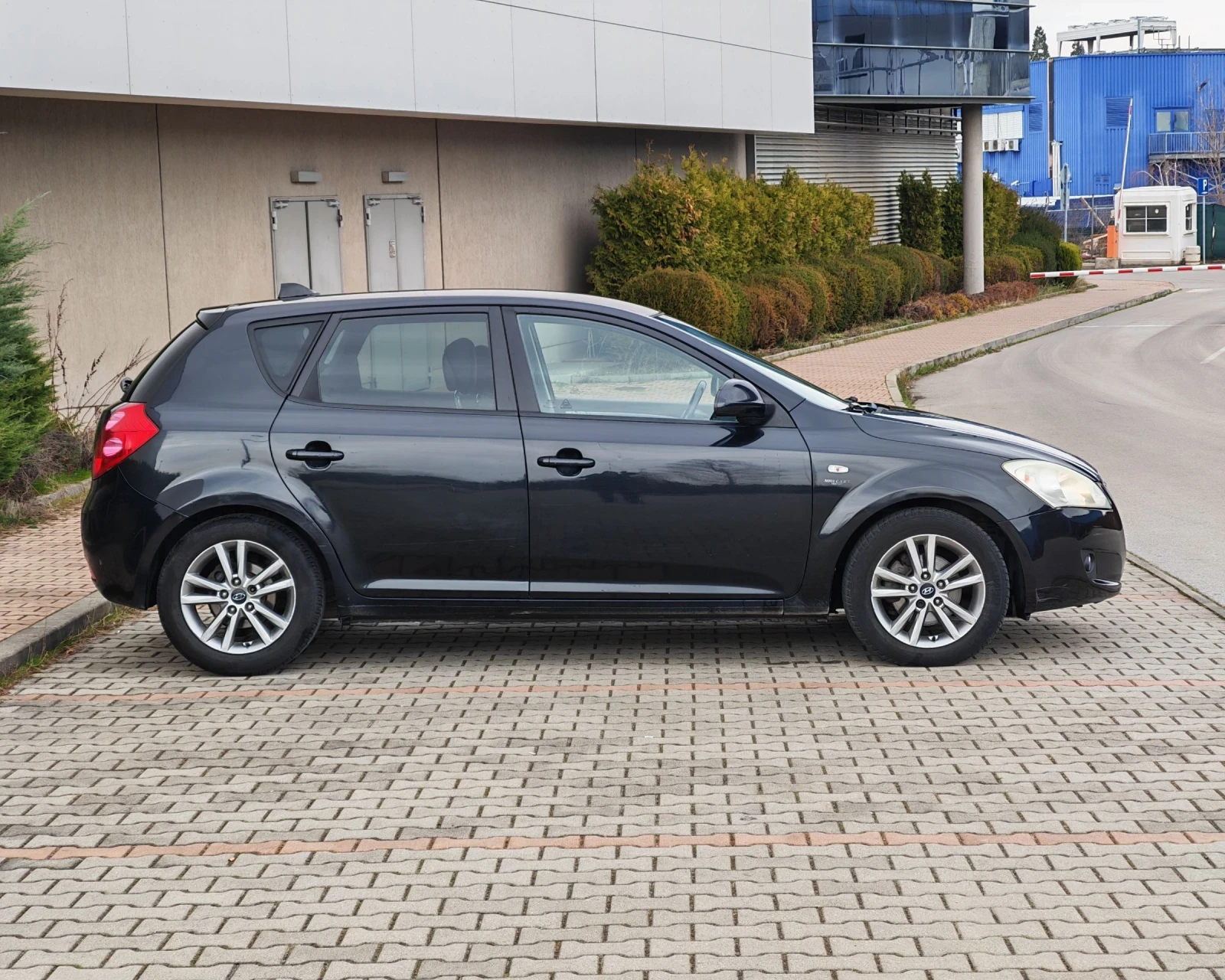 Kia Ceed 1.6 crdi, 115 hp, снимка 2 - Автомобили и джипове - 54045813