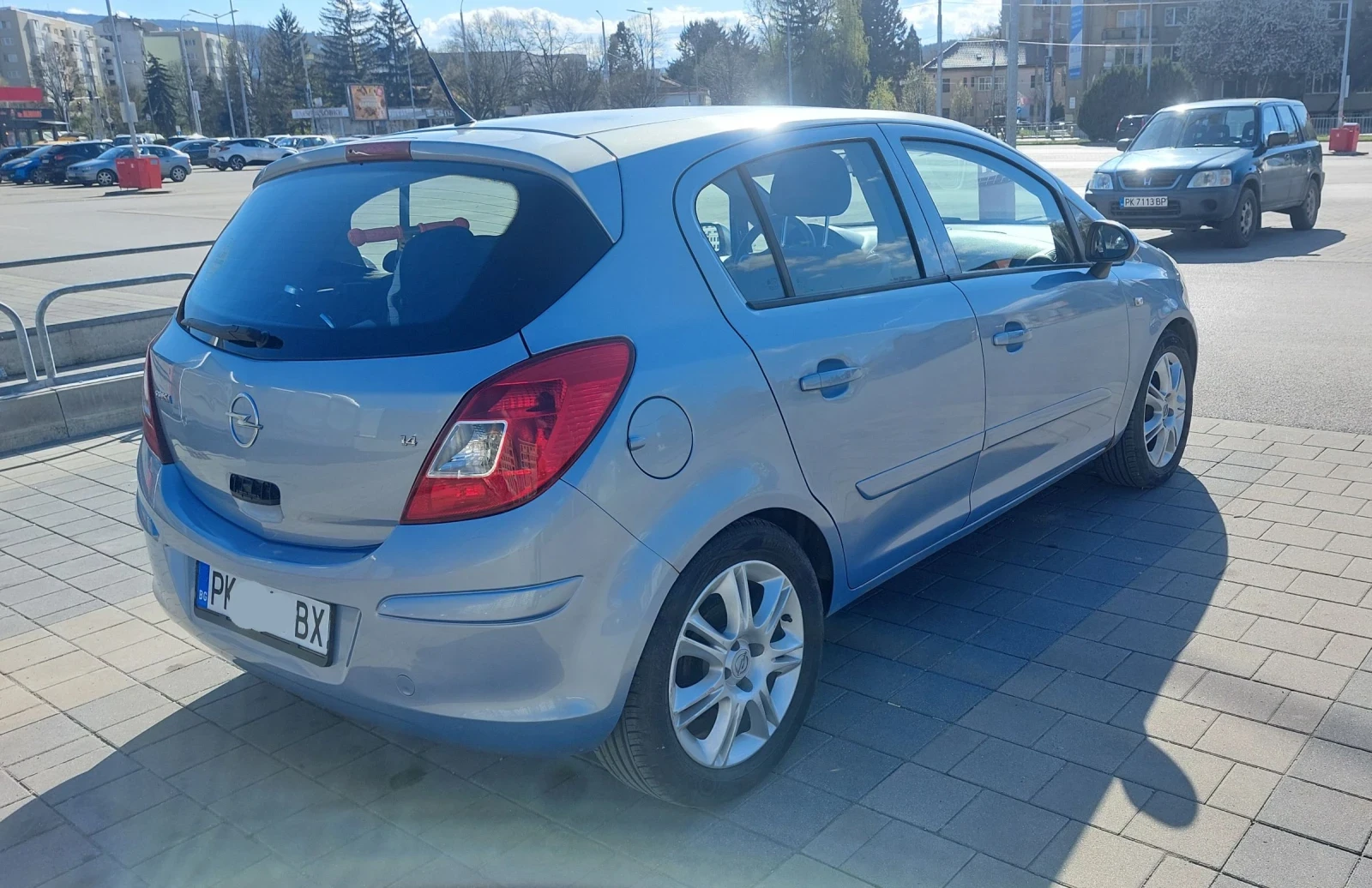 Opel Corsa 1.4 i - автоматик, снимка 5 - Автомобили и джипове - 54247559