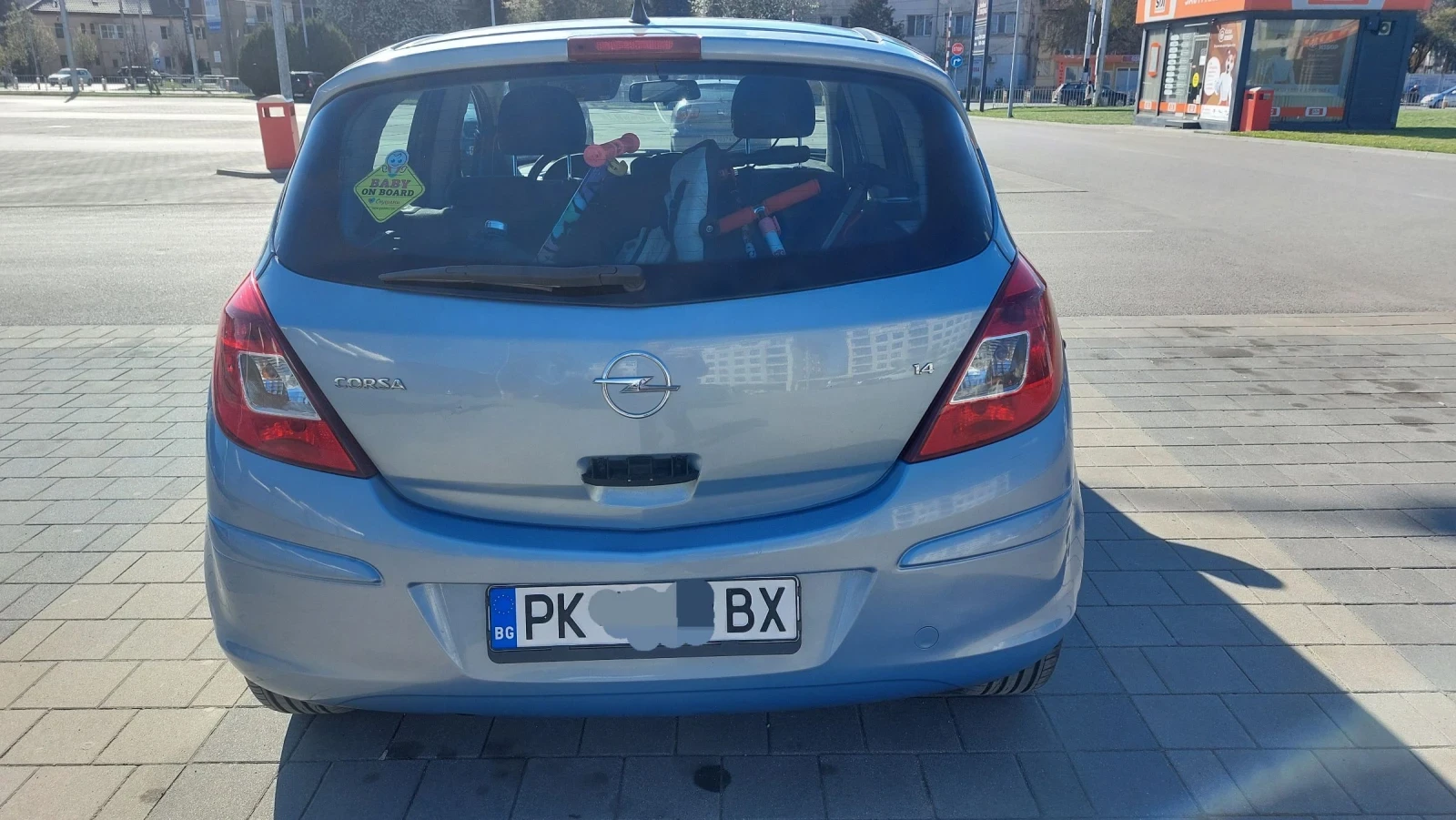 Opel Corsa 1.4 i - автоматик, снимка 6 - Автомобили и джипове - 54247559