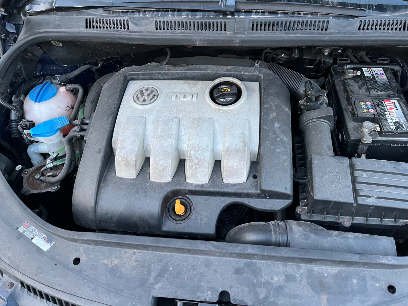 VW Golf Plus 1.9tdi, снимка 10 - Автомобили и джипове - 54328785