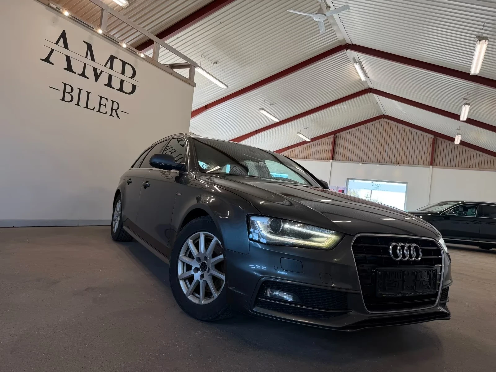 Audi A4 3X S line* 190HP* B&O DK, снимка 4 - Автомобили и джипове - 54481047