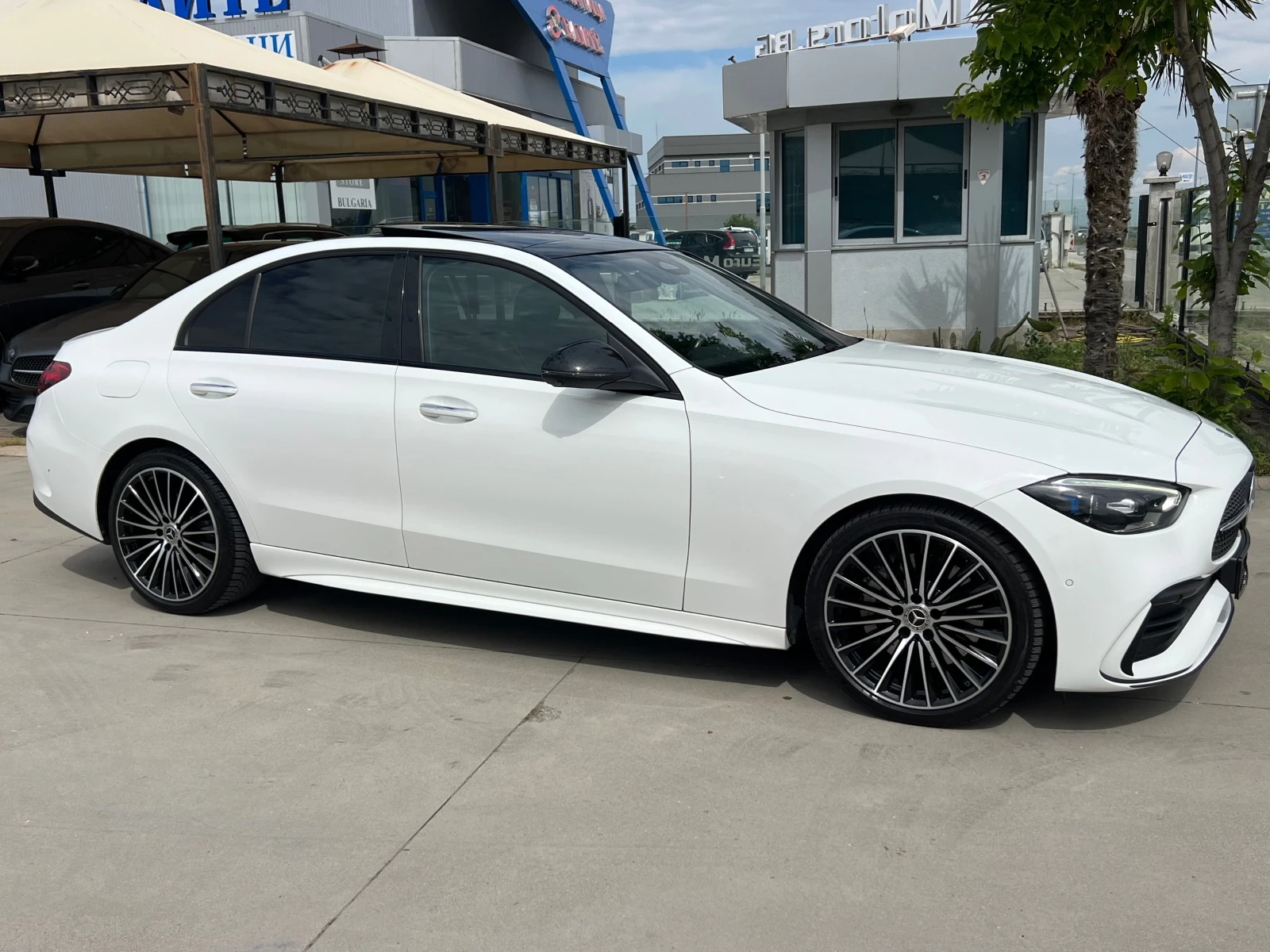Mercedes-Benz C 300 d, 9G, M-HEV, AMG LINE, NIGHT, PANO, CAM-360, KEY-, снимка 4 - Автомобили и джипове - 54607594