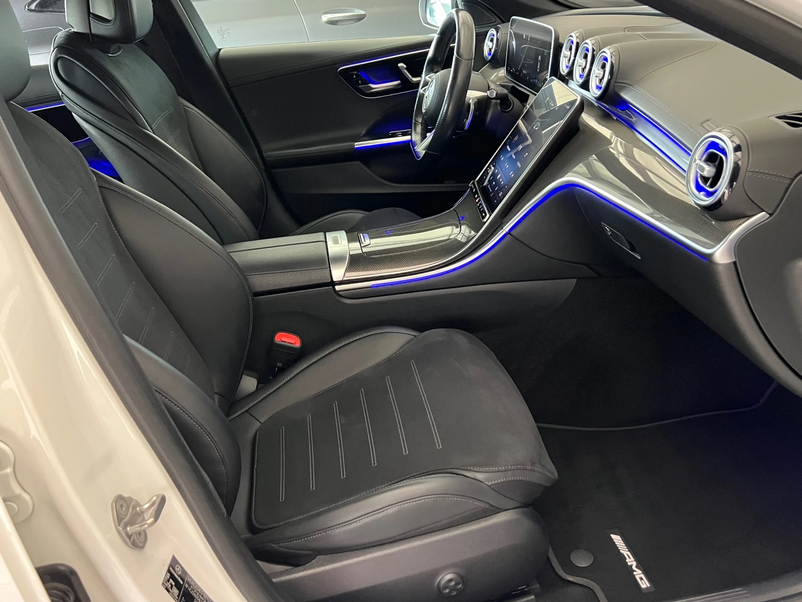 Mercedes-Benz C 300 d, 9G, M-HEV, AMG LINE, NIGHT, PANO, CAM-360, KEY-, снимка 10 - Автомобили и джипове - 54607594
