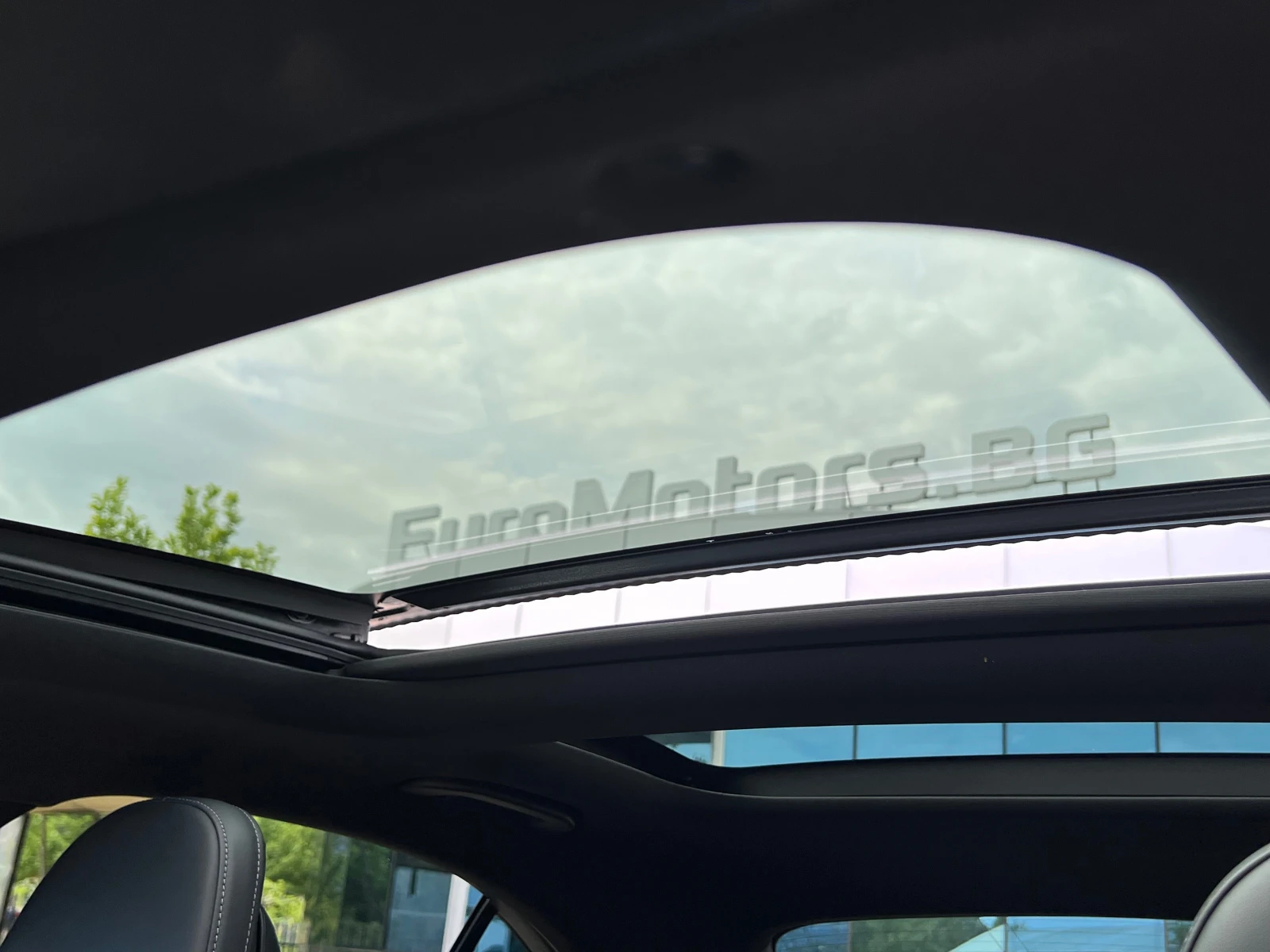 Mercedes-Benz C 300 d, 9G, M-HEV, AMG LINE, NIGHT, PANO, CAM-360, KEY-, снимка 12 - Автомобили и джипове - 54607594