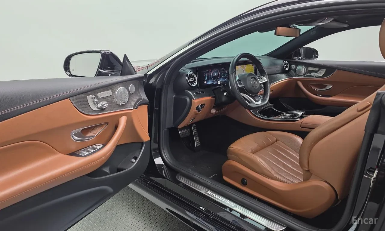 Mercedes-Benz E 400 4MATIC COUPE / BURMESTER / 360 / ОБДУХ / HEAD-UP, снимка 7 - Автомобили и джипове - 54655674