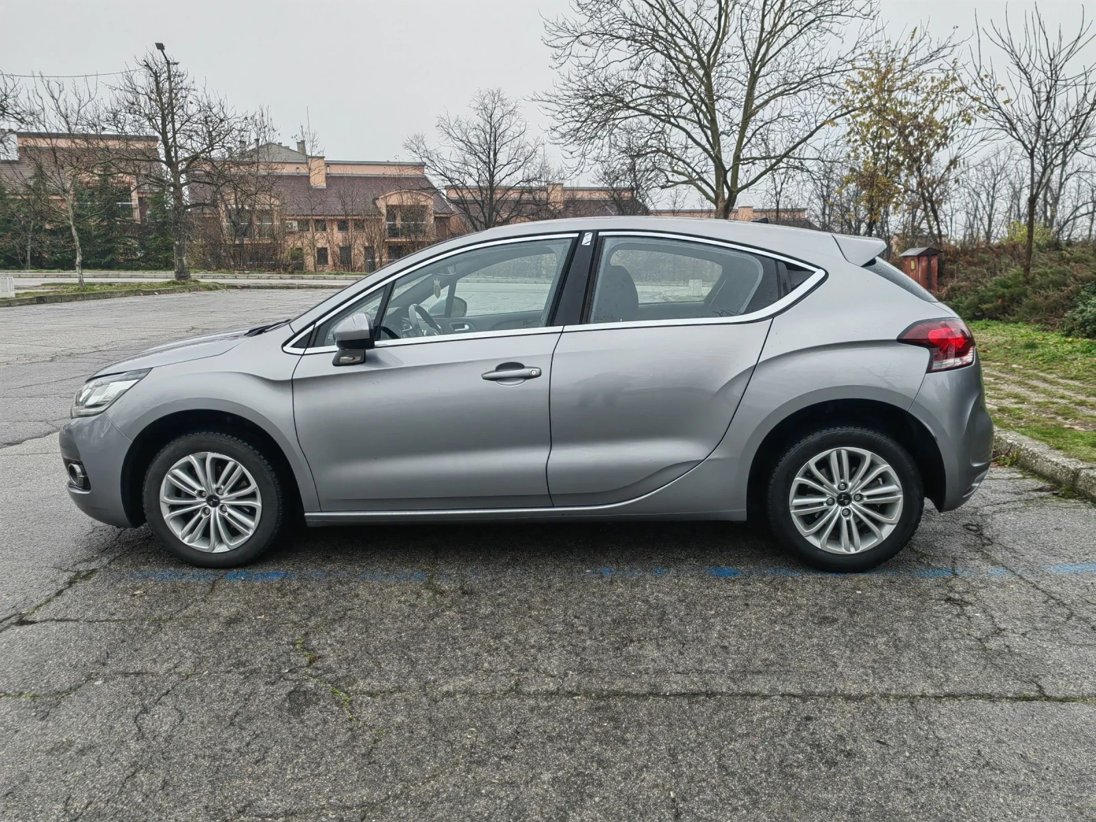 Citroen DS4 1.6blue Hdi 120ps / aisin / automatic, снимка 7 - Автомобили и джипове - 54840417