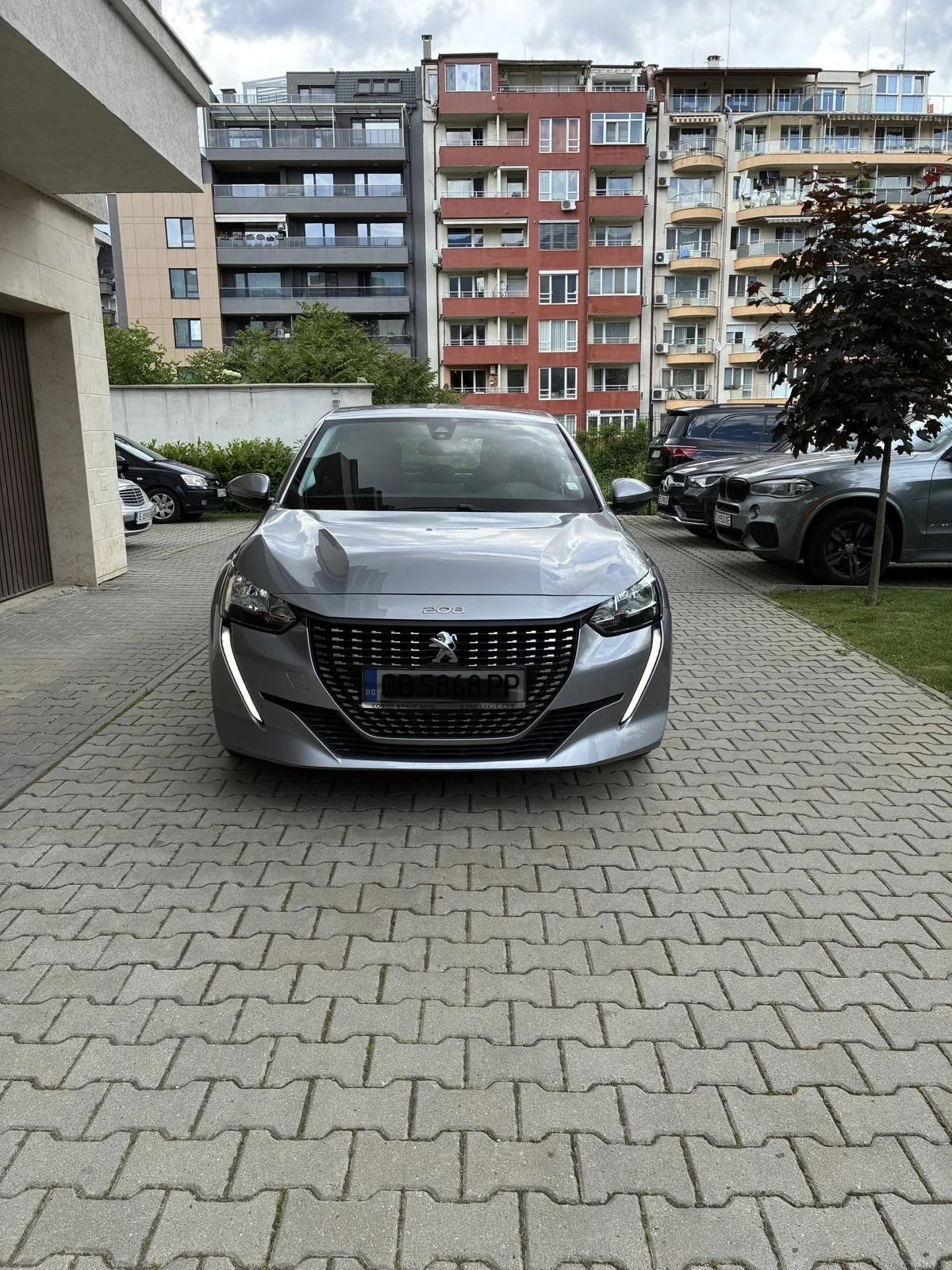 Peugeot 208 1.2, снимка 3 - Автомобили и джипове - 54969140