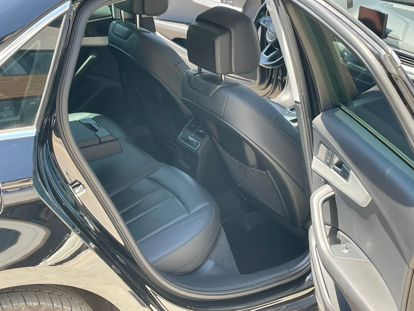 Audi A4 2.0 TFSI, снимка 15 - Автомобили и джипове - 54982709