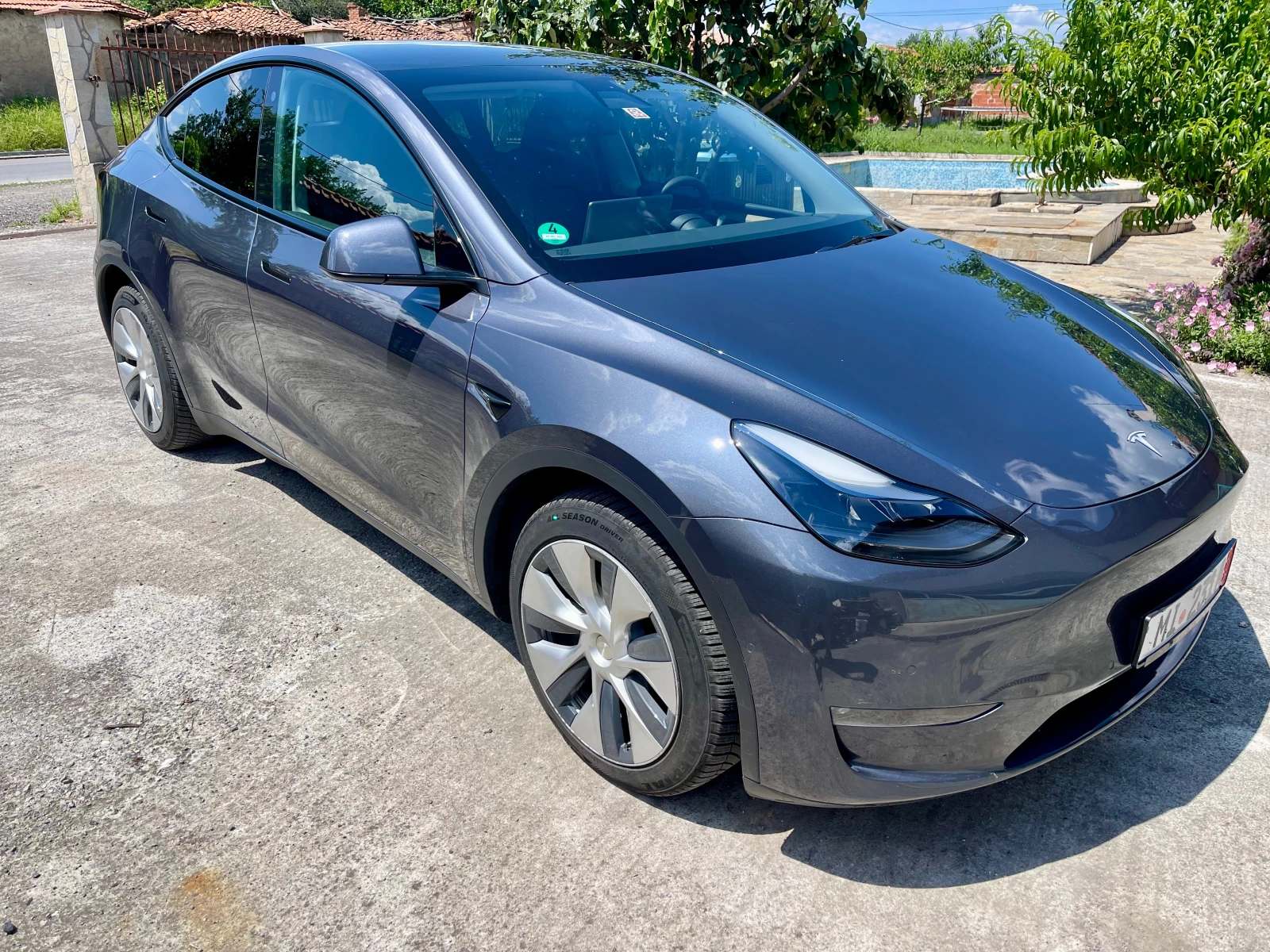 Tesla Model Y Европейска LongRange 4x4