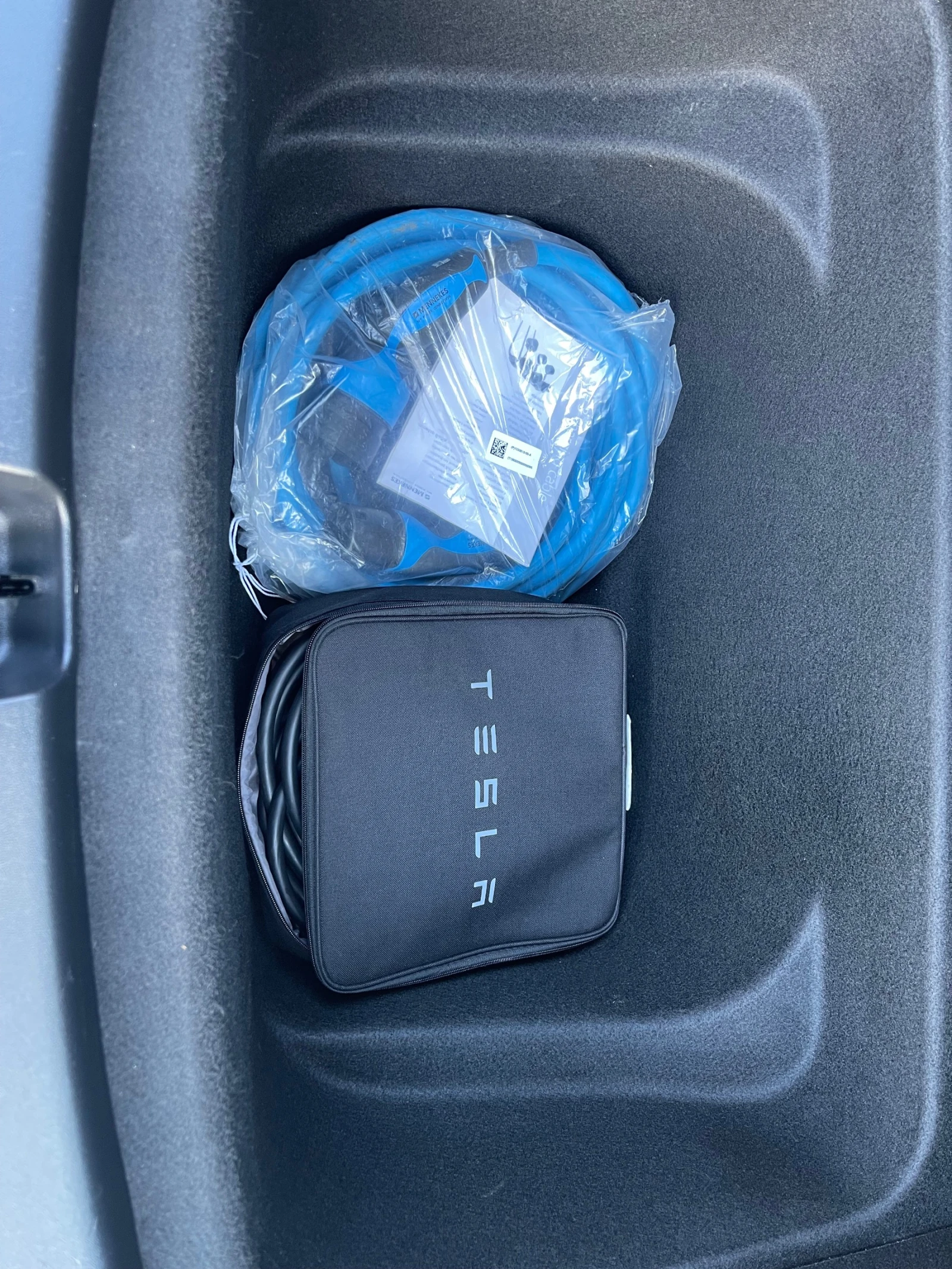 Tesla Model Y Европейска LongRange 4x4, снимка 8 - Автомобили и джипове - 55075482