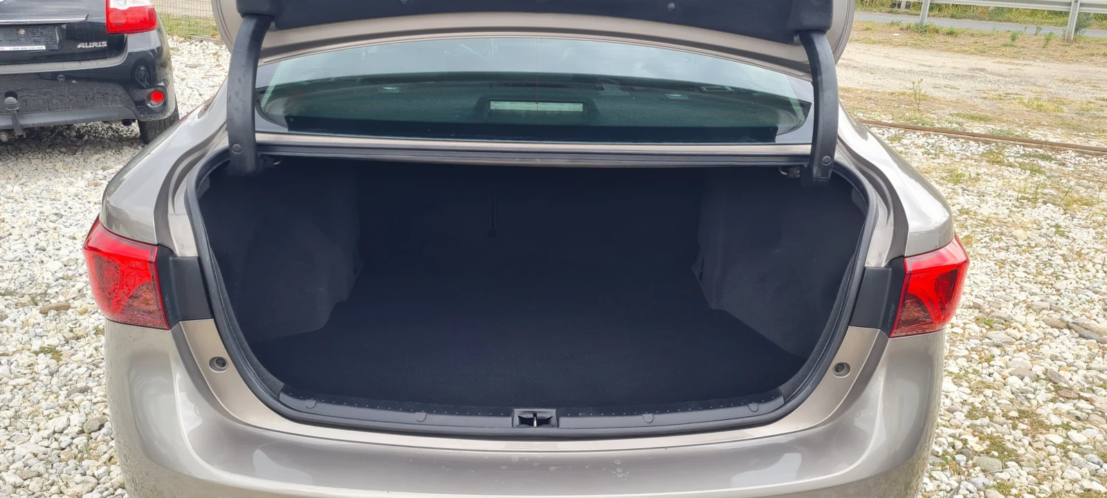 Toyota Avensis  T270 Limousine, снимка 15 - Автомобили и джипове - 56182391