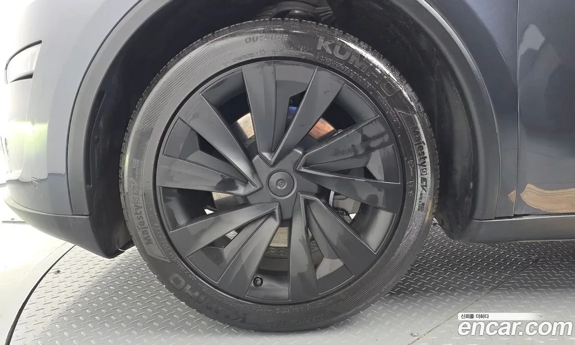 Tesla Model Y, снимка 7 - Автомобили и джипове - 56583359