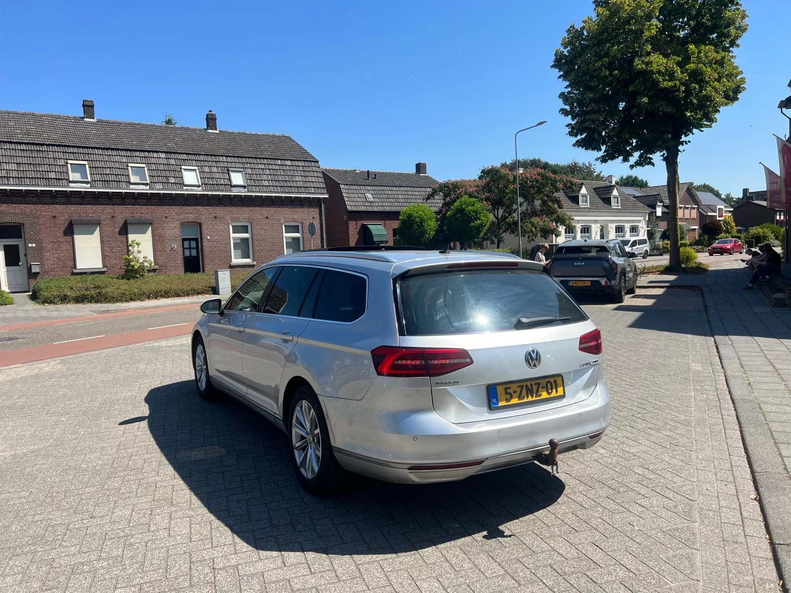 VW Passat HIGHLINE* Панорама* Кожа* Алкантара* Дистроник*   , снимка 7 - Автомобили и джипове - 56662701