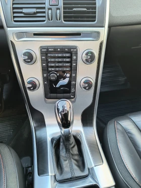 Volvo XC60 - 17400 € / 34031.44 лв. - 48734028 14