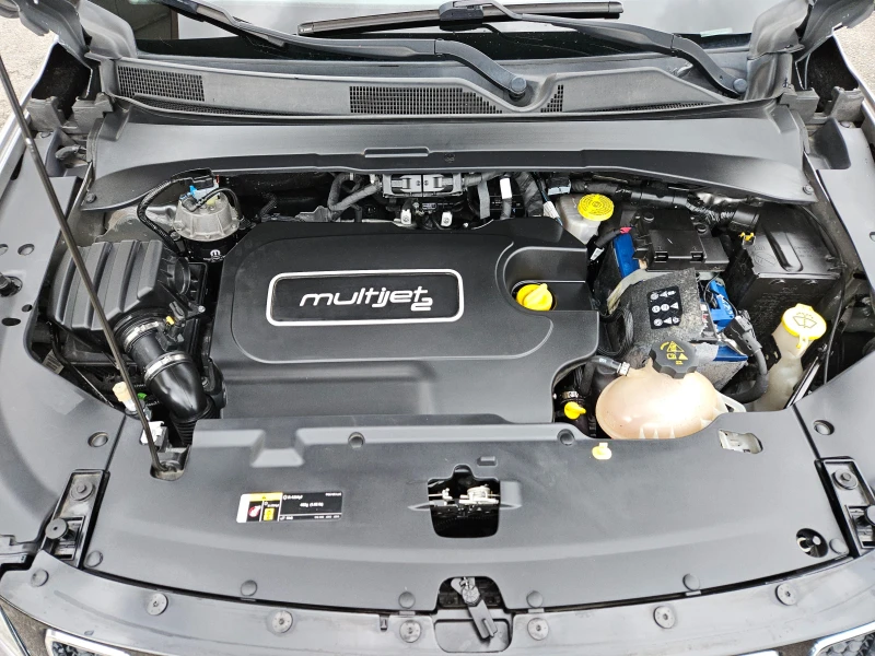 Jeep Compass 2.0m-Jet/LIMITED/BLACK FRIDAY/LED/КОЖА/NAVI/БЛУТУТ, снимка 8 - Автомобили и джипове - 50432424