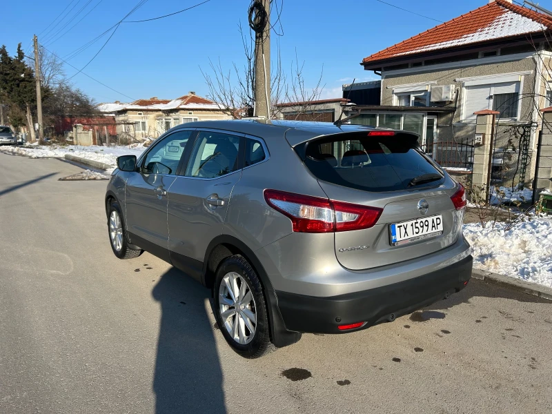 Nissan Qashqai, снимка 6 - Автомобили и джипове - 53159578