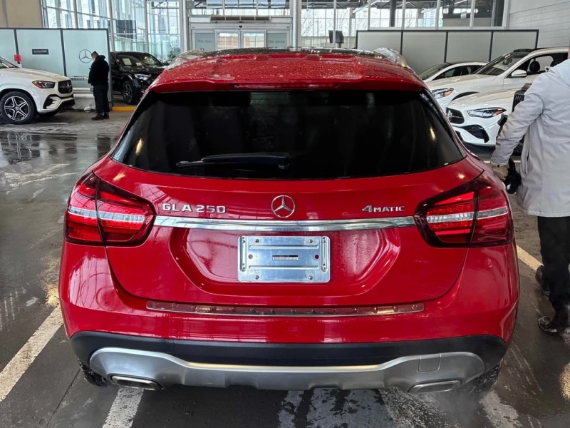 Mercedes-Benz GLA 250  CARFAX, снимка 4 - Автомобили и джипове - 53272545