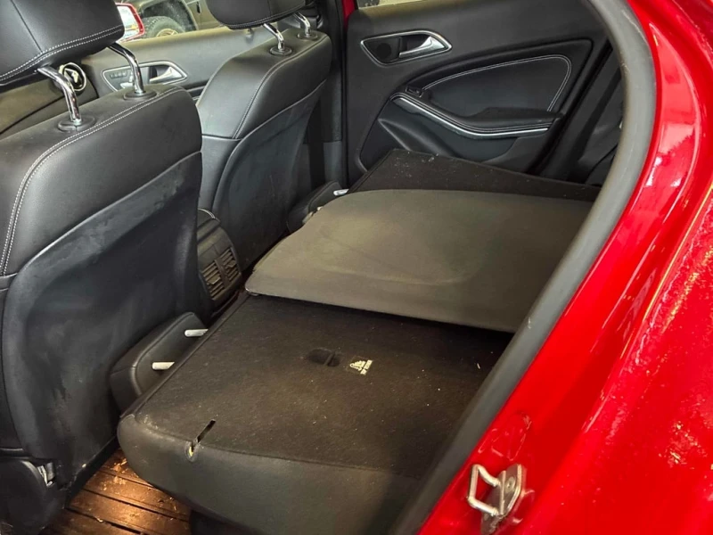 Mercedes-Benz GLA 250  CARFAX, снимка 16 - Автомобили и джипове - 53272545