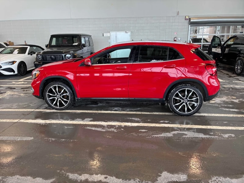 Mercedes-Benz GLA 250  CARFAX, снимка 2 - Автомобили и джипове - 53272545