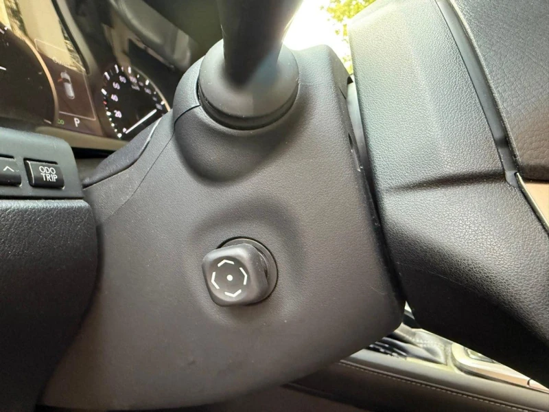 Lexus RX 450h 4x4 hybride essence/électrique, снимка 13 - Автомобили и джипове - 53400865