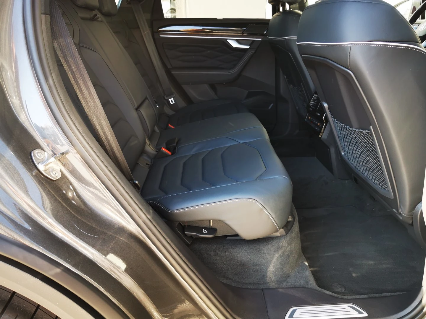 VW Touareg Elegance PA 3.0 V6 TDI SCR 4MOT | Mobile.bg — изображение 8