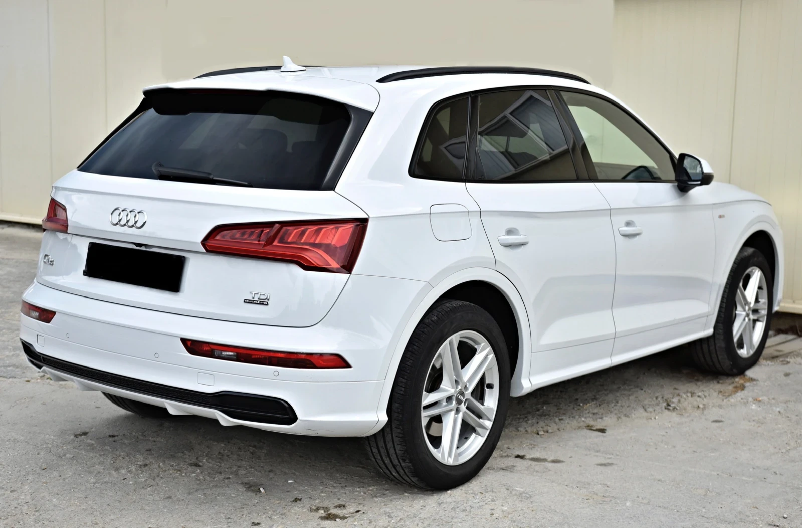 Audi Q5 40 TDI!2.0!190к.с.!2019 г.!S-line!Shadow!Matrix! - изображение 4