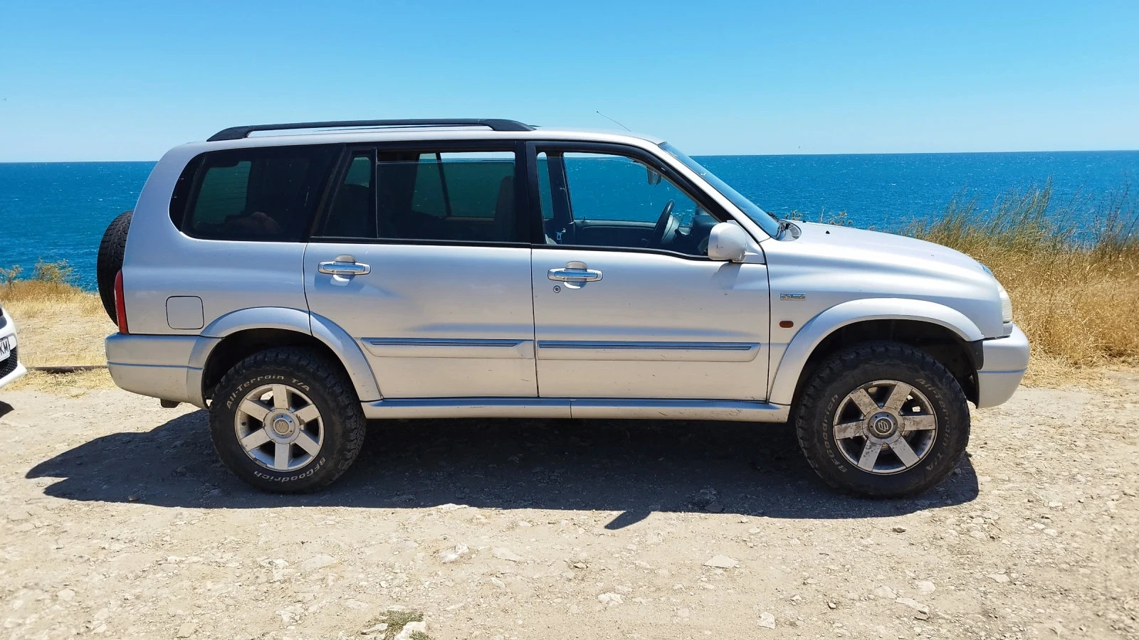 Suzuki Grand vitara XL-7  2, 7V6 173 k.c  газ/бензин  - изображение 2
