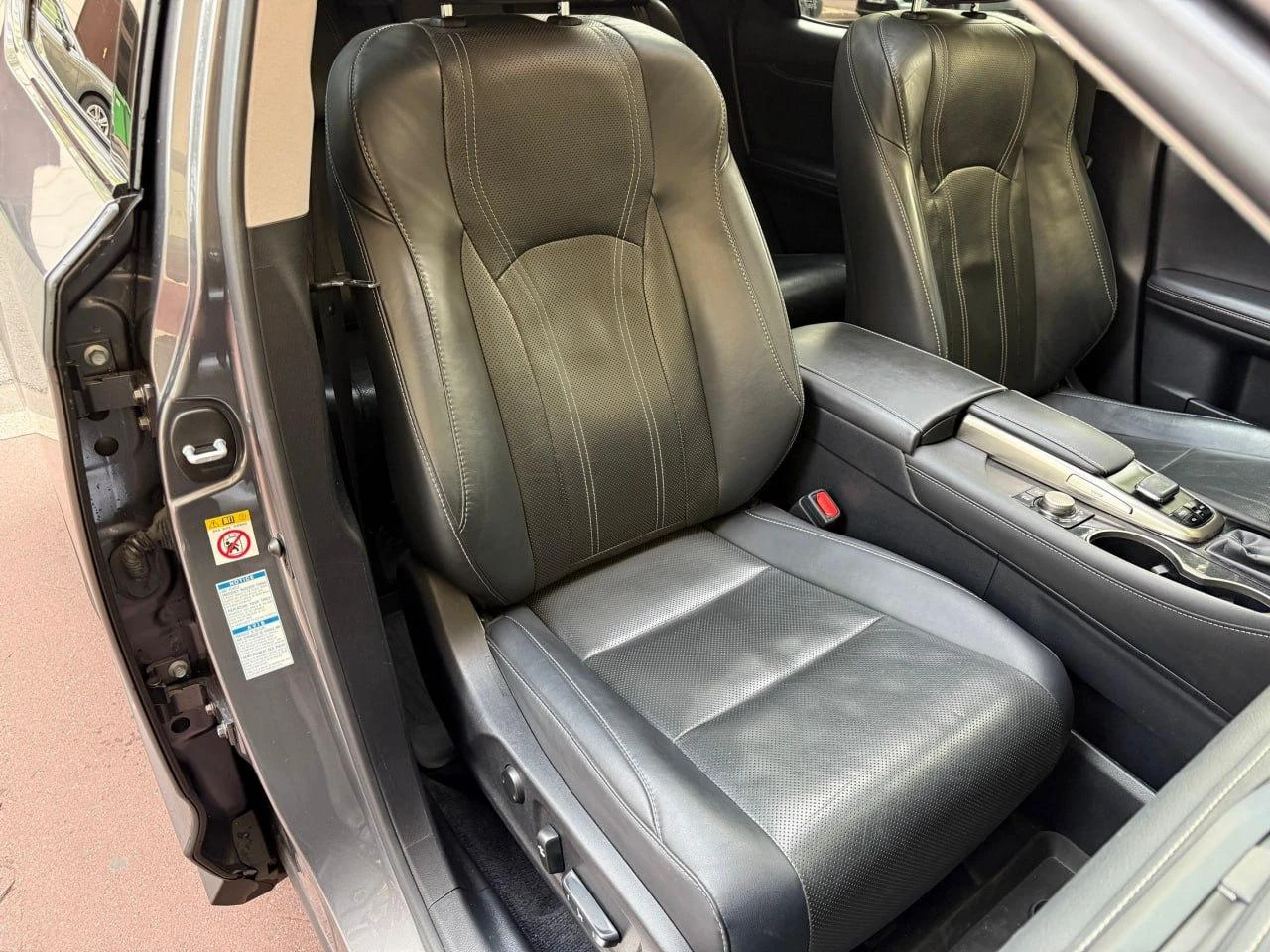 Lexus RX 450h 4x4 hybride essence/électrique - изображение 7