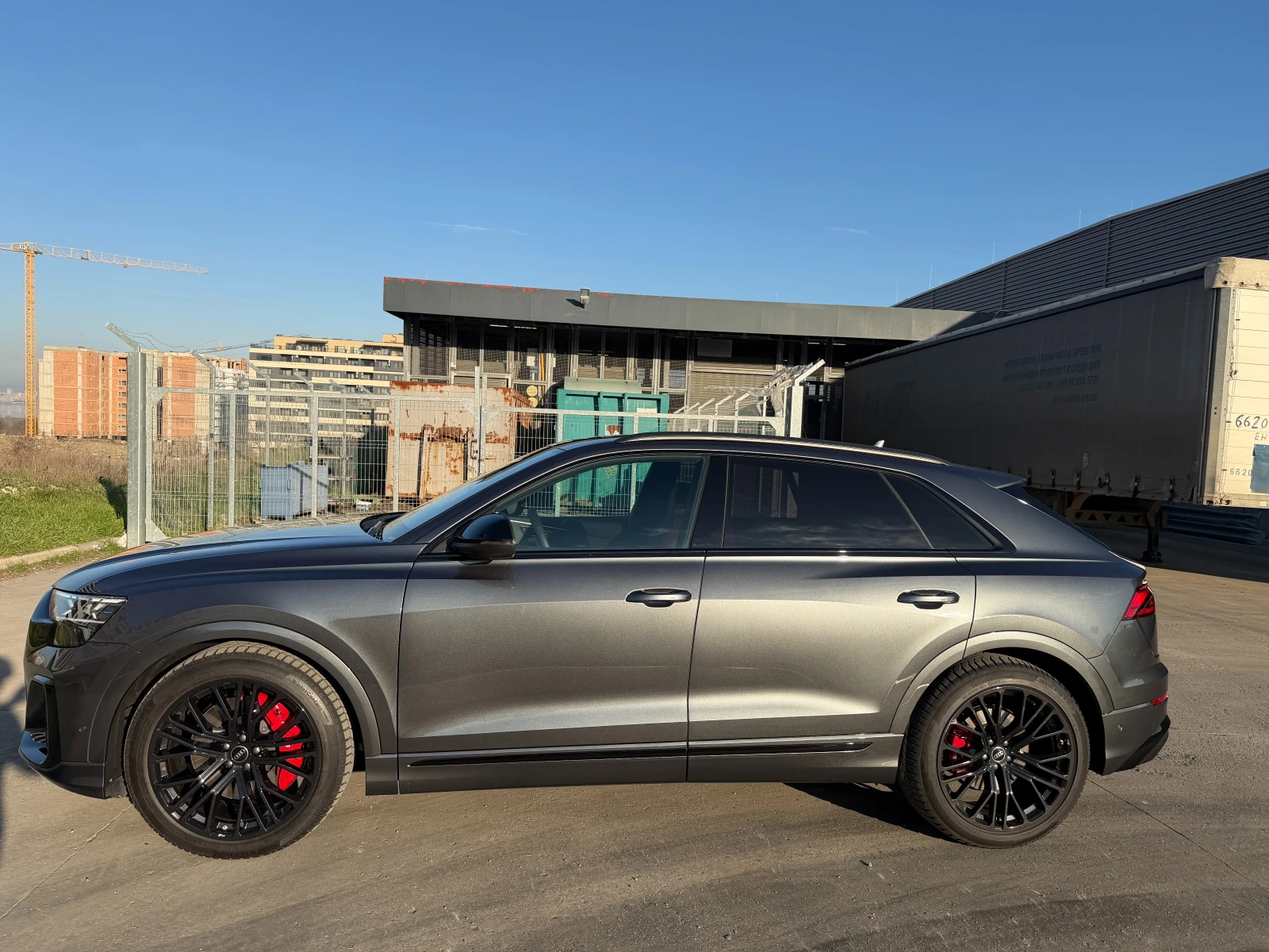Audi SQ8 4.0TFSI/Bang&Olufsen/3D Камера/Обдухване/Дистроник