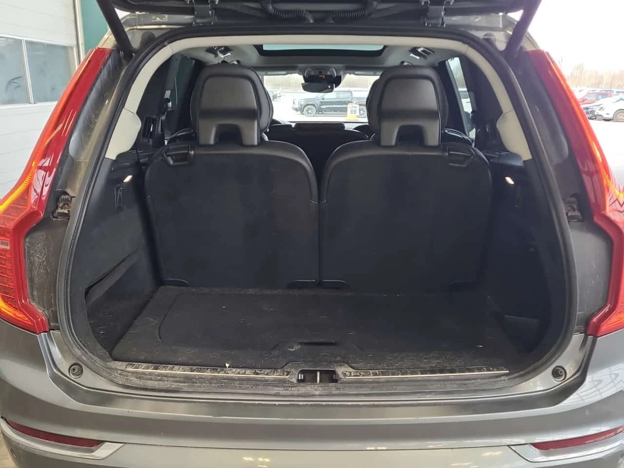 Volvo Xc90 * T6 INSCRIPTION * ПОДГРЕВ* ПАНОРАМА* КАМЕРА* , снимка 13 - Автомобили и джипове - 54699031