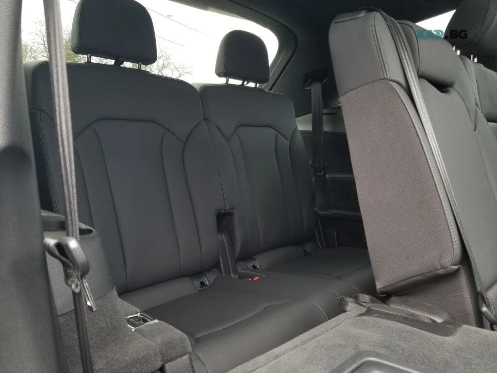 Audi Q7 QUATTRO* KOMFORT* 55-TFSI* 7-SEATS* , снимка 17 - Автомобили и джипове - 54857533