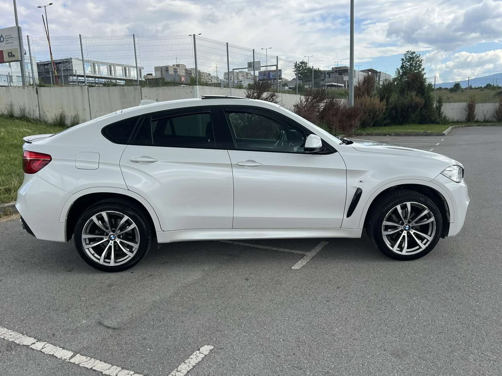 BMW X6  М ПАКЕТ !ТОП/Собствен лизинг! 100% Одобрение, снимка 6 - Автомобили и джипове - 55399954