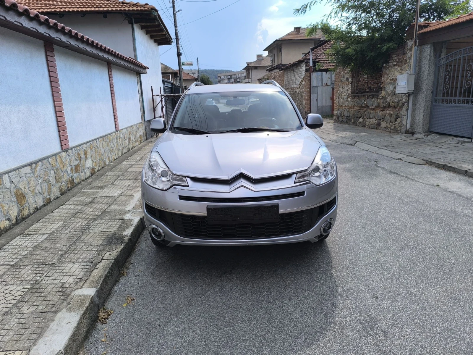 Citroen C-Crosser 2.4 бензин газ, снимка 2 - Автомобили и джипове - 55887639