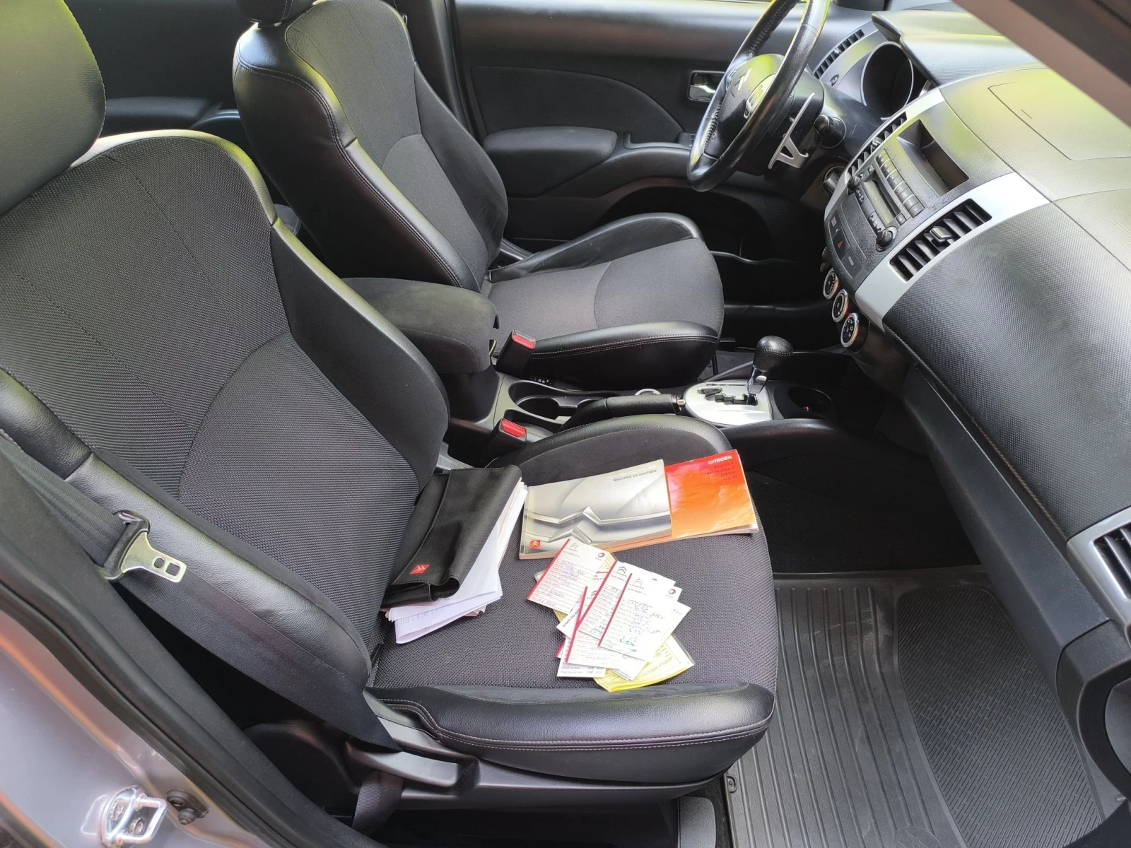 Citroen C-Crosser 2.4 бензин газ, снимка 9 - Автомобили и джипове - 55887639