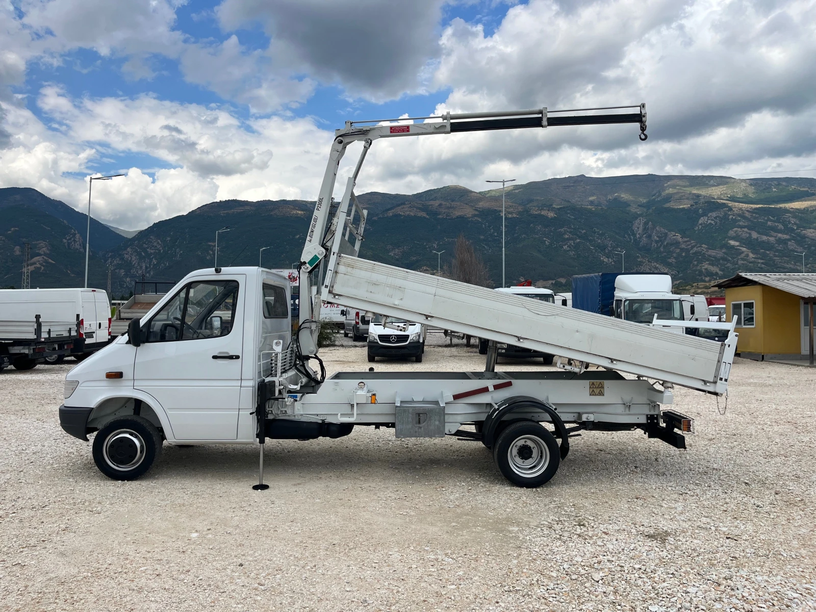 Mercedes-Benz Sprinter 412 САМОСВАЛ С КРАН - изображение 8
